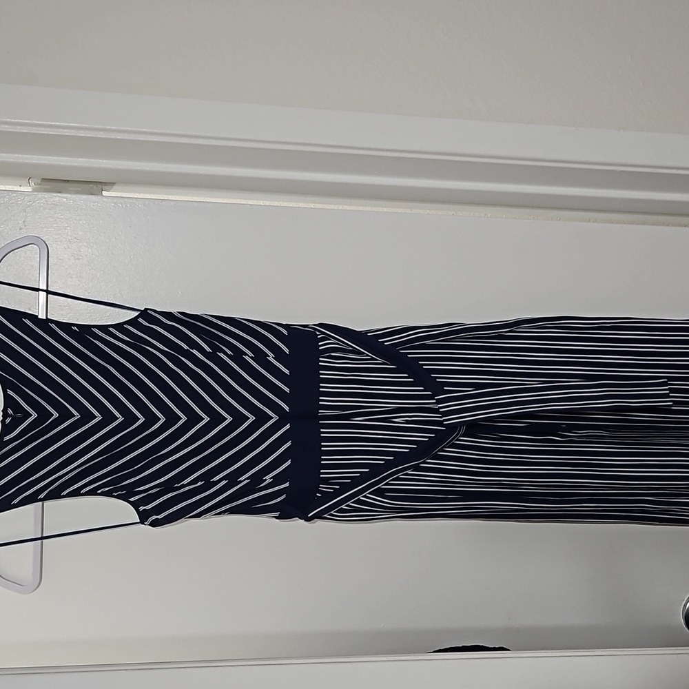 Elegant Massimo Dutti Jumpsuit - Picture 4 of 8